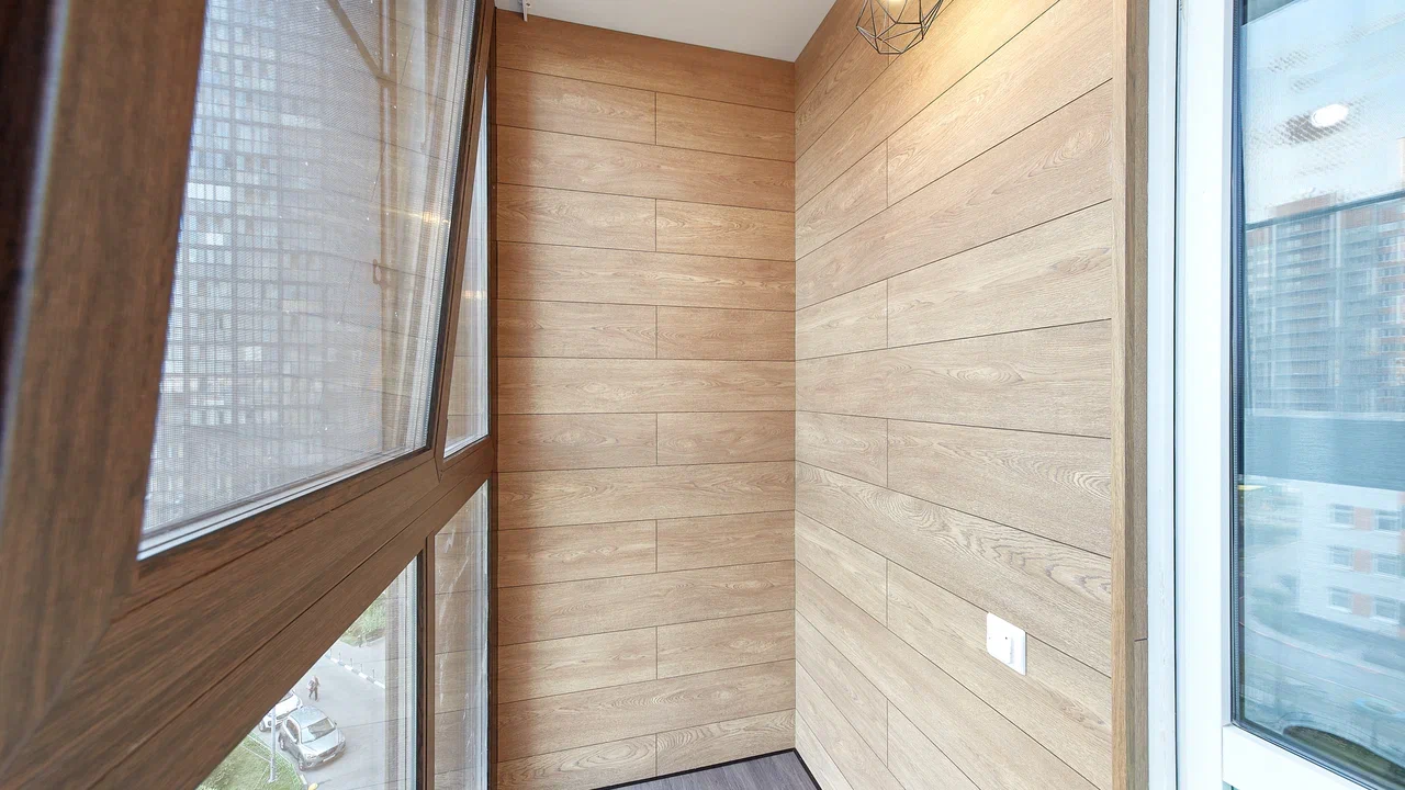 Отделка балконов под ключ в Видном